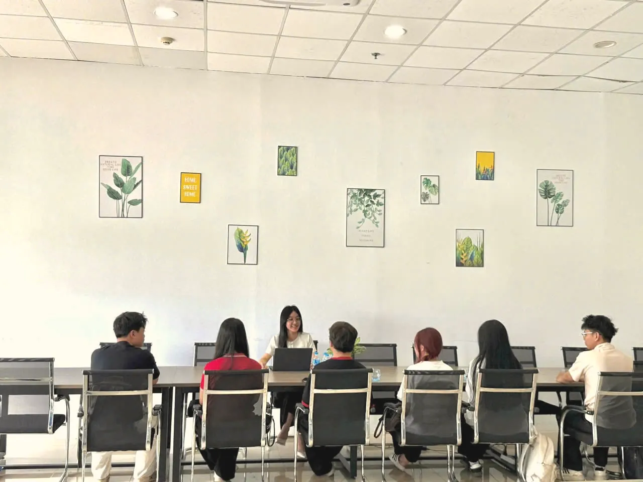 Hoạt động công ty