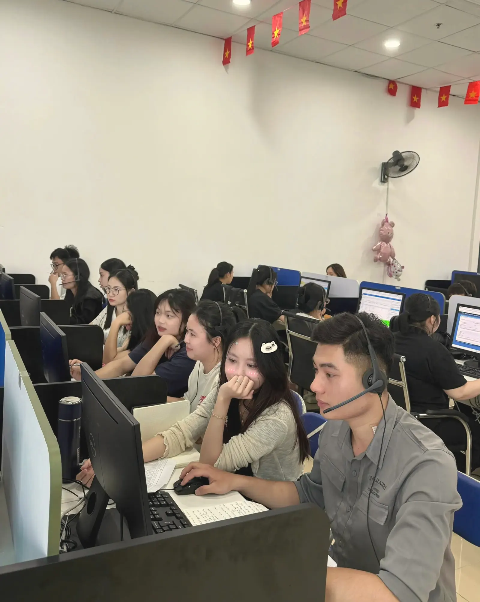 Liên hệ Banner