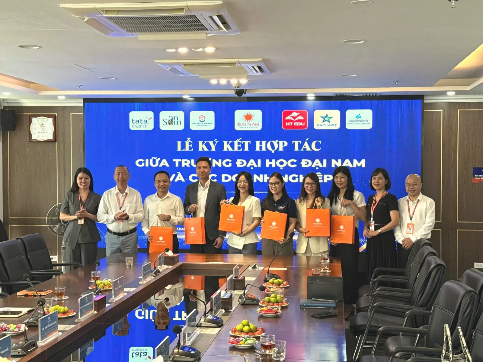 Sự kiện Banner